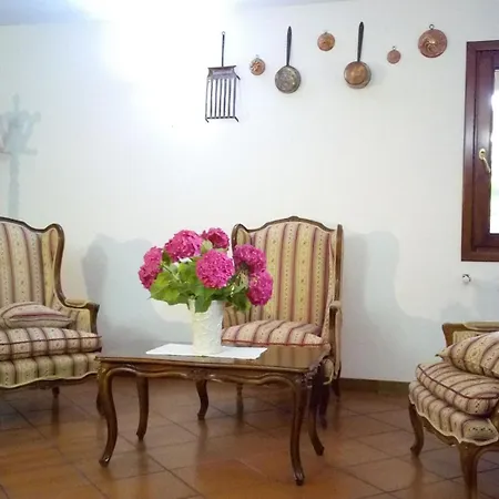 Appartement Comfortable House - Garden And Parking